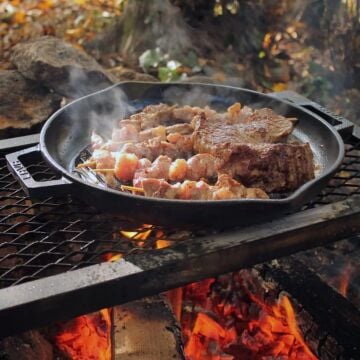 Lava Döküm Yuvarlak Izgara Tava Metal Kulplu Çap 26 CM